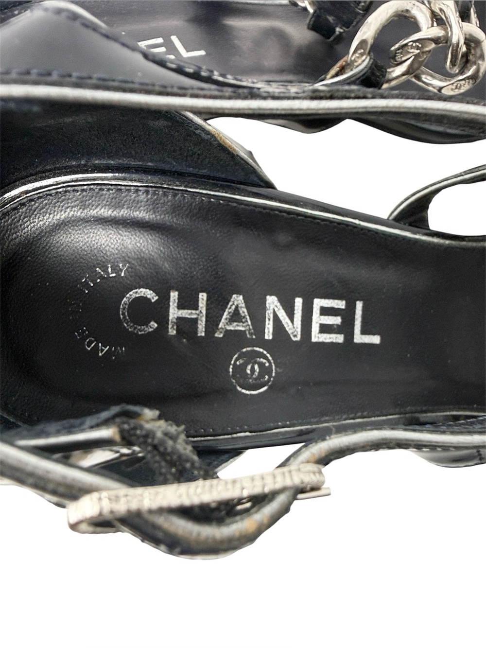 Chanel CC Patent Leather T Strap Silver Chain Accent Navy Blue Sandals Size 40 - Picture 8 of 12